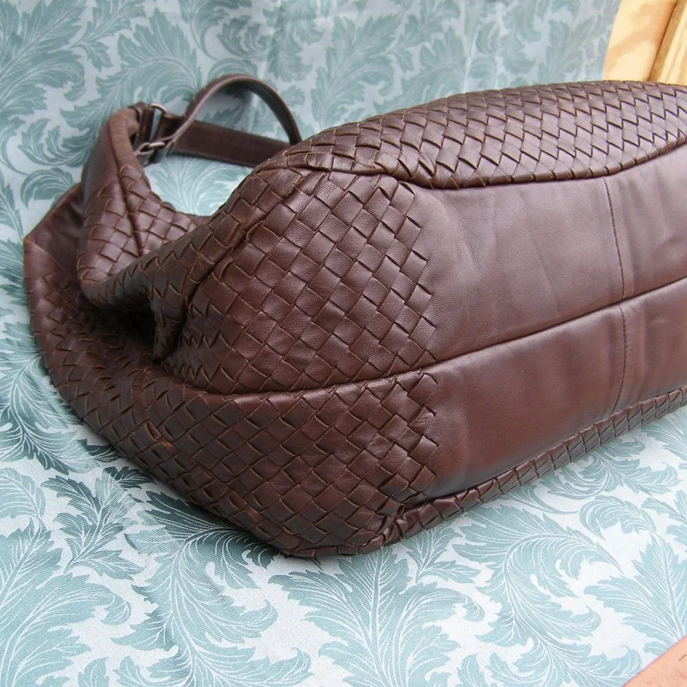 EUC Bottega Veneta Intrecciato Brown Leather Hobo/Shoulder bag